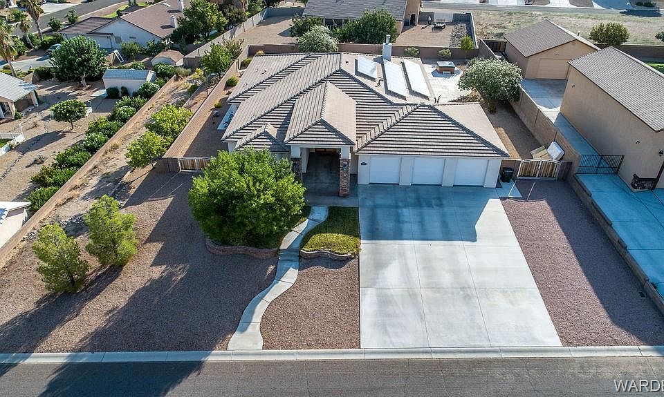 1st image of 2336 Seminole Dr