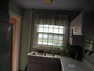 3rd image of 2841 S McClure St