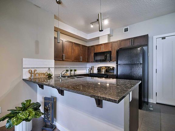 5th image of 2129 E Lake Blvd NE #2129-604