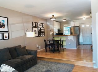 608 4th Ave #5, Westfield, NJ 07090