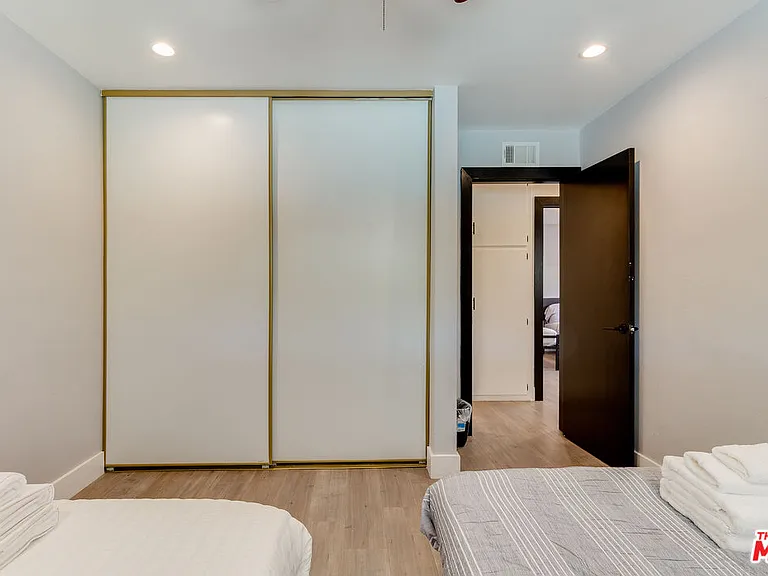 6966 Sedan Ave — Photo 23