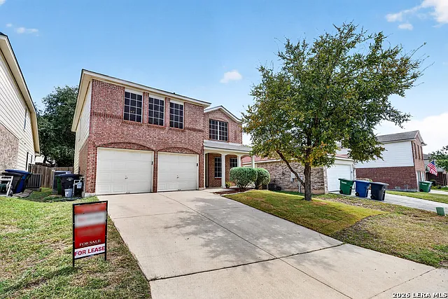 3 bed, 2.5 bath, 2372 sqft, $2,250 — Photo 1