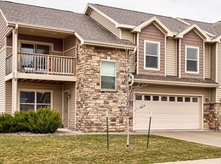 1102 Cheyenne Dr, Nevada, IA 50201