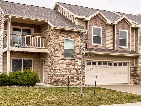 1102 Cheyenne Dr, Nevada, IA 50201
