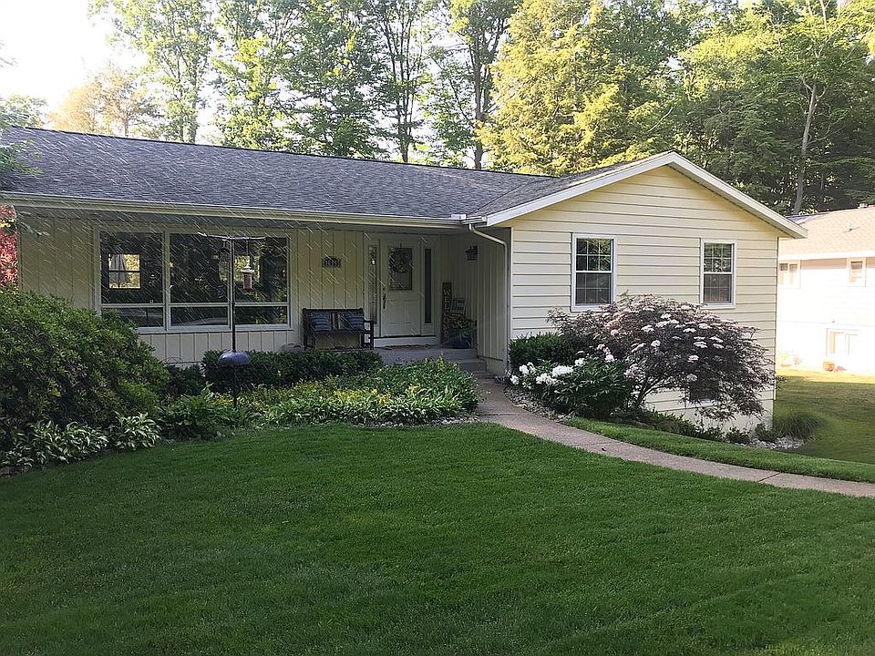 1st image of 16995 Timber Dunes Dr