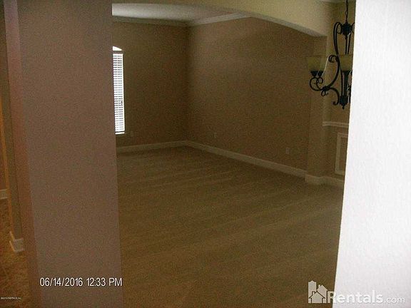 4th image of 1089 Santa Cruz St