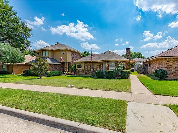 2nd image of 760 Red Oak Dr