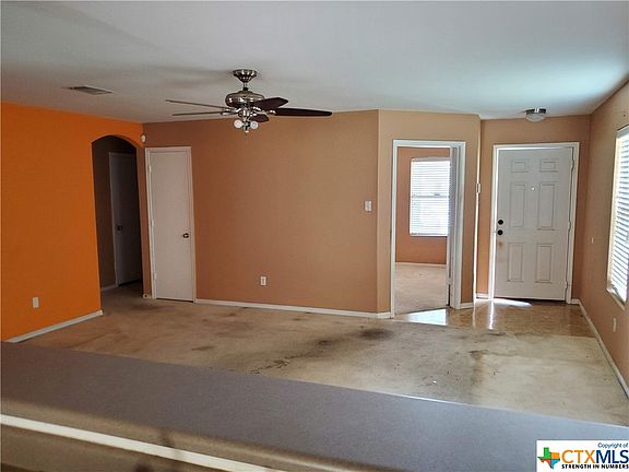 2nd image of 223 Avrshire Ln