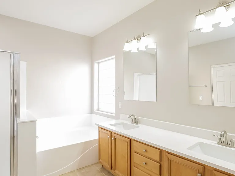 3441 E Baranca Ct — Photo 10