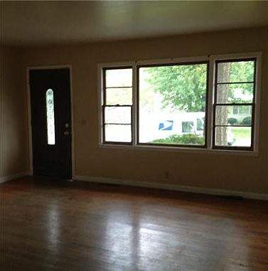 3rd image of 23 Ussery Dr