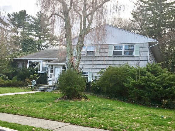 2nd image of 75 Midchester Ave
