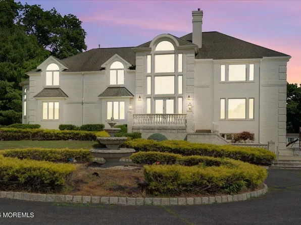 12 Shallow Brook Road, Morganville, NJ 07751