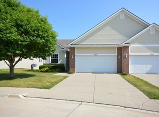2415 Lakeside Dr, Ames, IA 50010