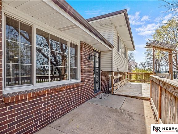 3rd image of 300 N Coddington Ave