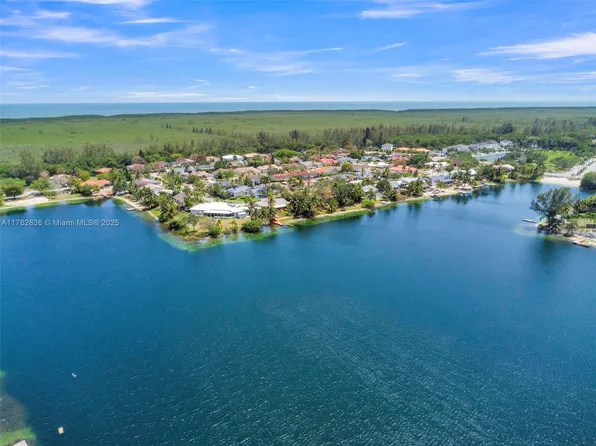 7810 SW 199th Ter, Cutler Bay, FL 33189