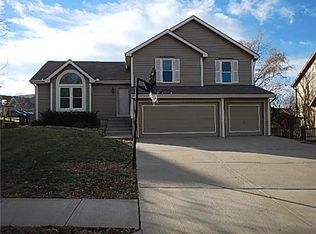9912 N Hedges Ave, Kansas City, MO 64157