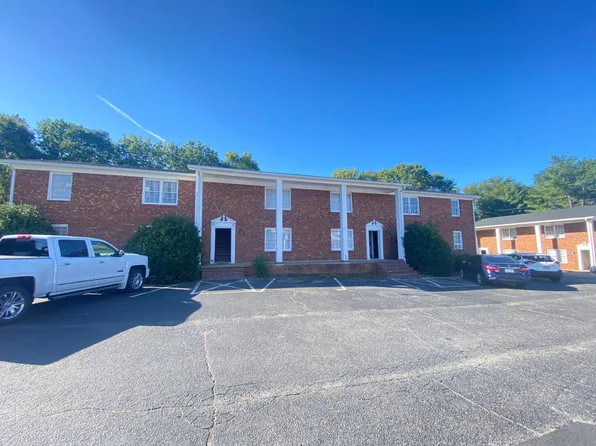 101 Briarcliff Dr, Kannapolis, NC 28081
