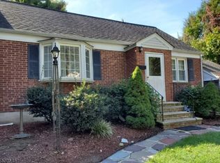 717 Ridgewood Ave, Oradell, NJ 07649