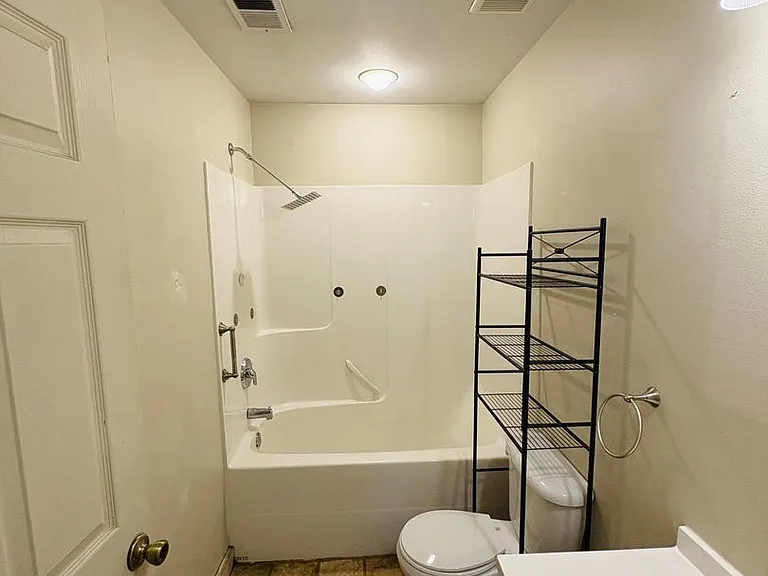 4623 Bruce Ave — Photo 14