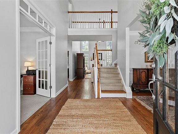 4th image of 1592 Heathermoor Way