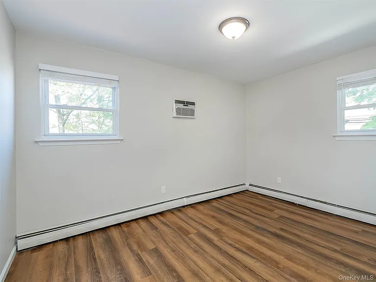 80 Maxwell Ave — Photo 13