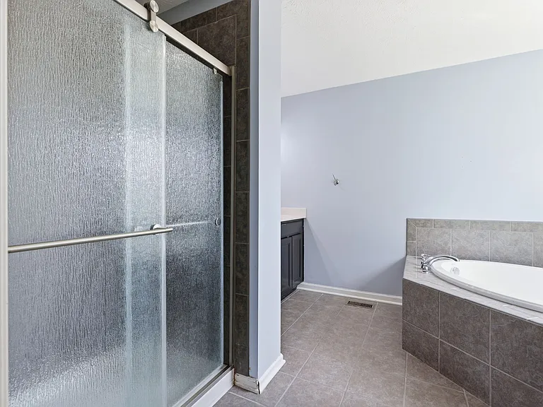 12250 Eddington Pl — Photo 27