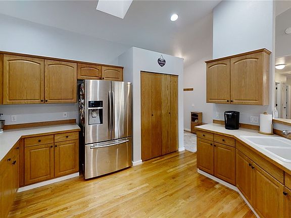 4th image of 18203 107th Street Ct E