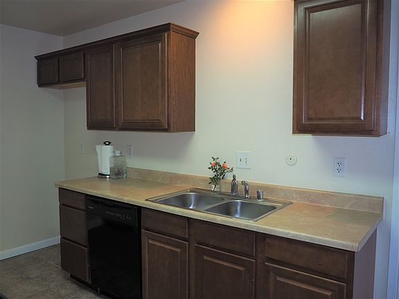 5th image of 1213 Mariposa Ct