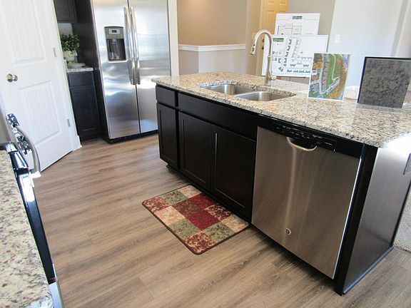 5th image of 374 Barrington Cir #51