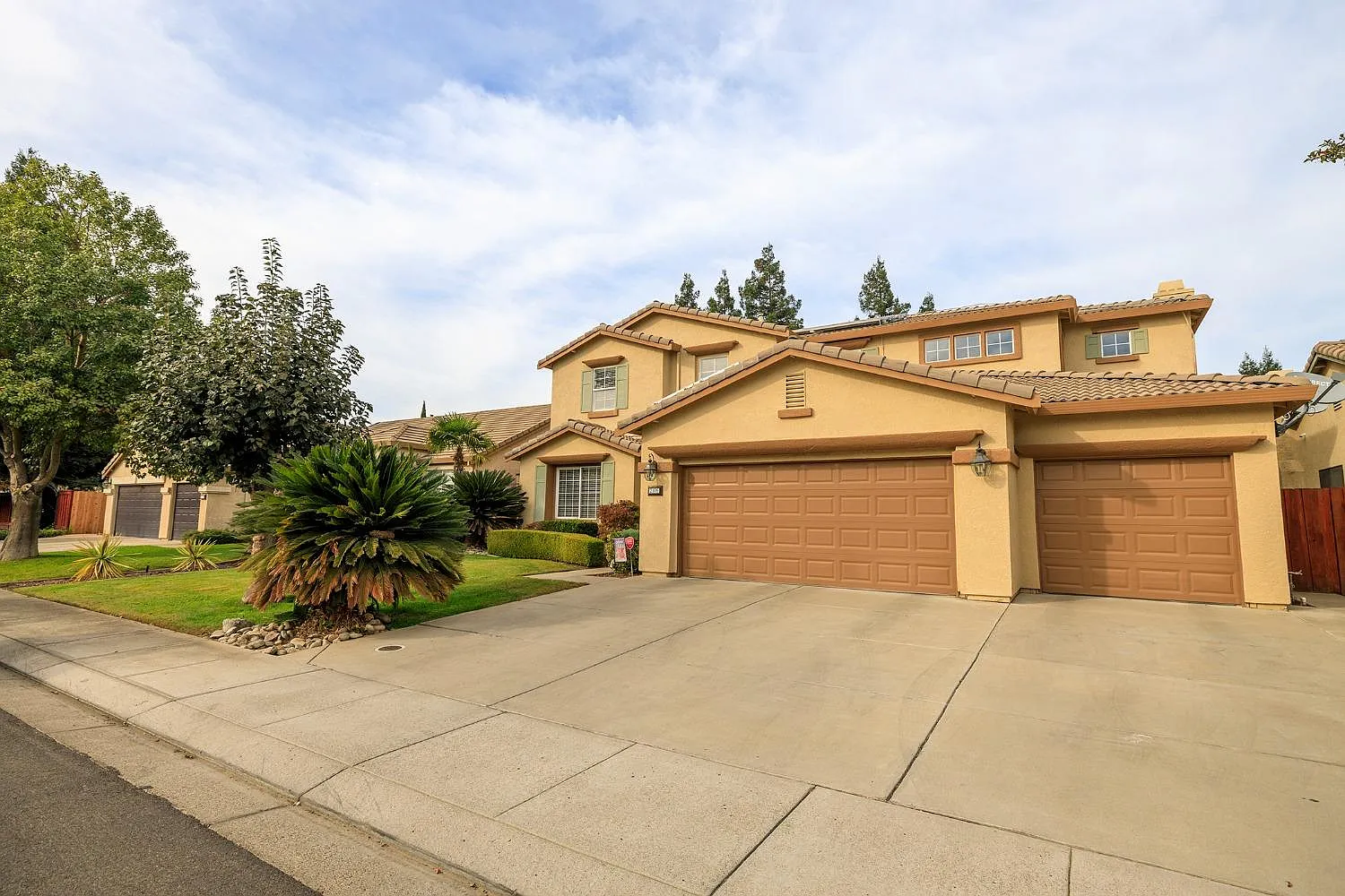 2109 Dos Passos Way photo 1