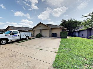 8515 Gatlinburg Dr, Fort Worth, TX 76123