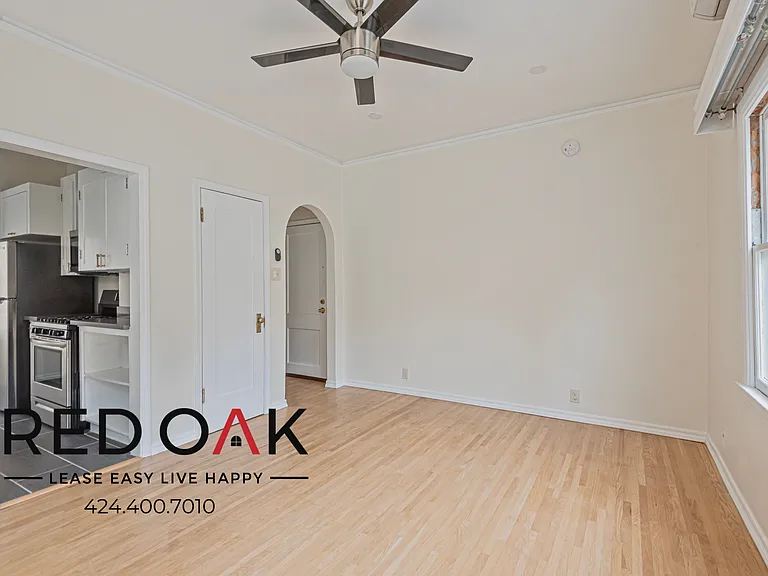 852 N Oxford Ave #854 — Photo 6