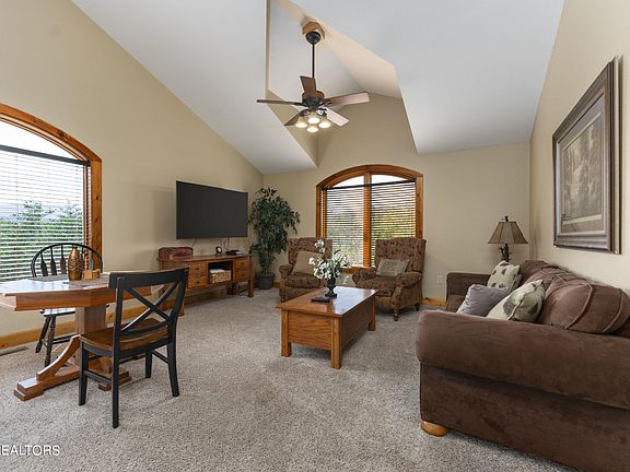 5th image of 2410 Smoky Vista Way