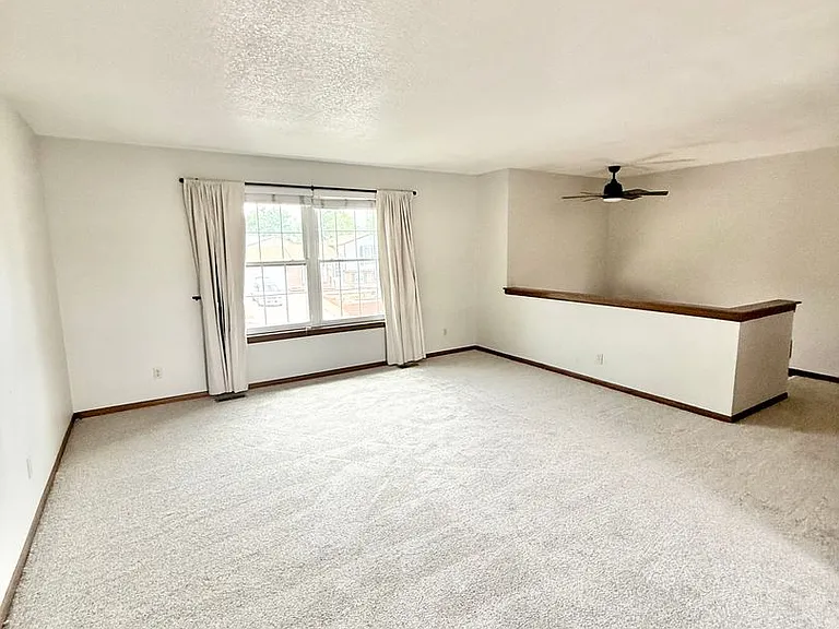 6515 Flintridge Dr — Photo 9