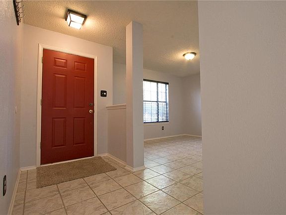 2nd image of 1913 Woodland Dr