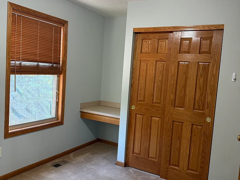 1900 Smoky Meadow Dr — Photo 11