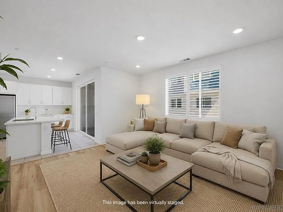 4th image of 1989 Affinity Ln