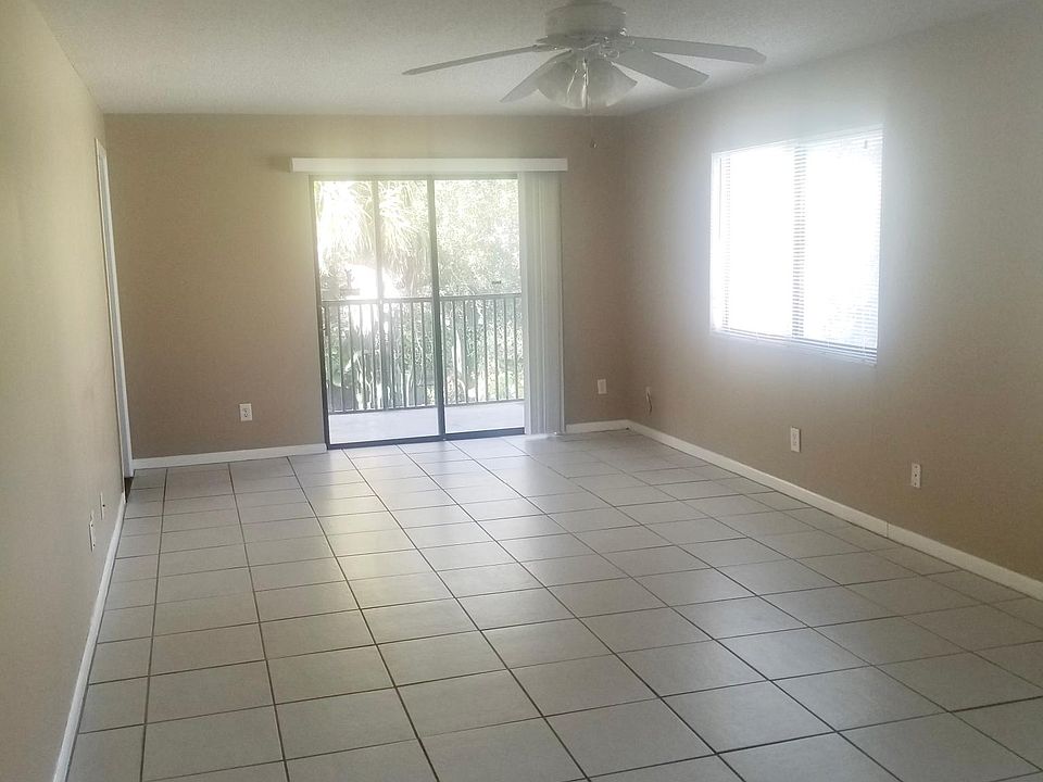 1st image of 206 Lincoln Ave #206