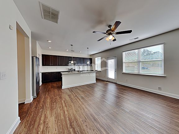 3rd image of 3337 Okelly Dr