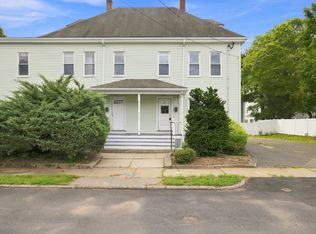 16 Lochwan St #16, Winchester, MA 01890