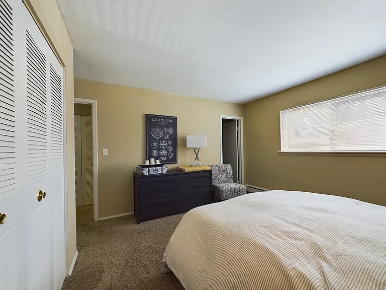 Renaissance at Carol Stream — Photo 18