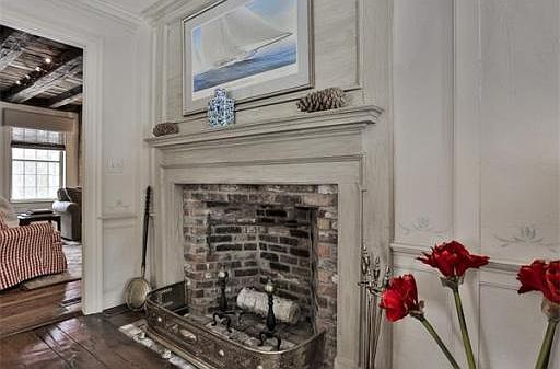 5th image of 46 Whitmans Brook Dr