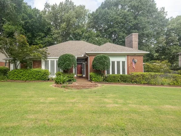 1999 Kostka Ln, Germantown, TN 38139