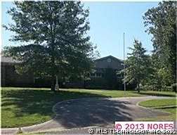 1st image of 316 W Crestwood Dr