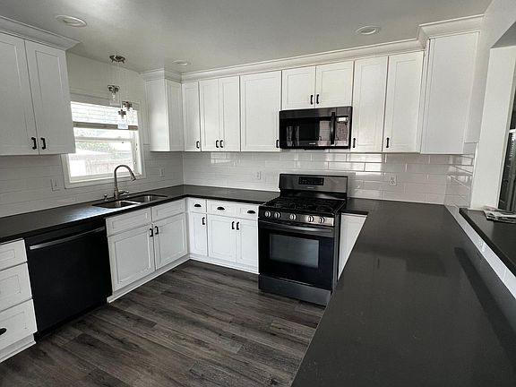 2nd image of 11804 2nd St #A