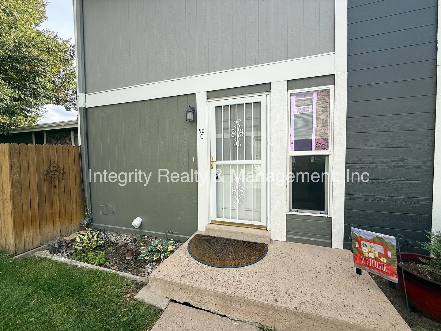 2 Bed/1.5 Bath, 968 sqft - 10001 E Evans Ave Unit 50C — Photo 1