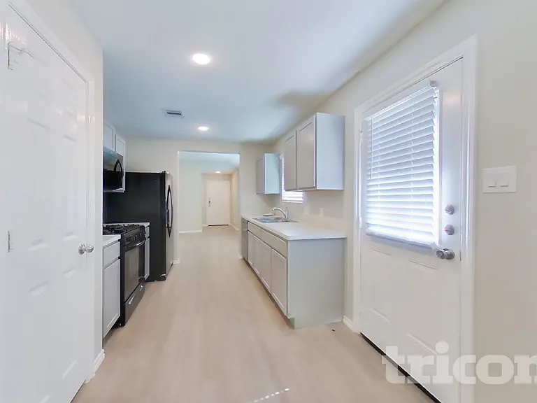 17552 Rosewood Manor Ln — Photo 4