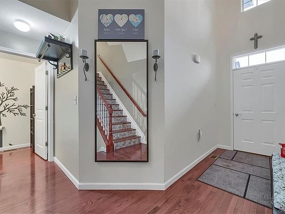 4th image of 26 Timberrose Ct