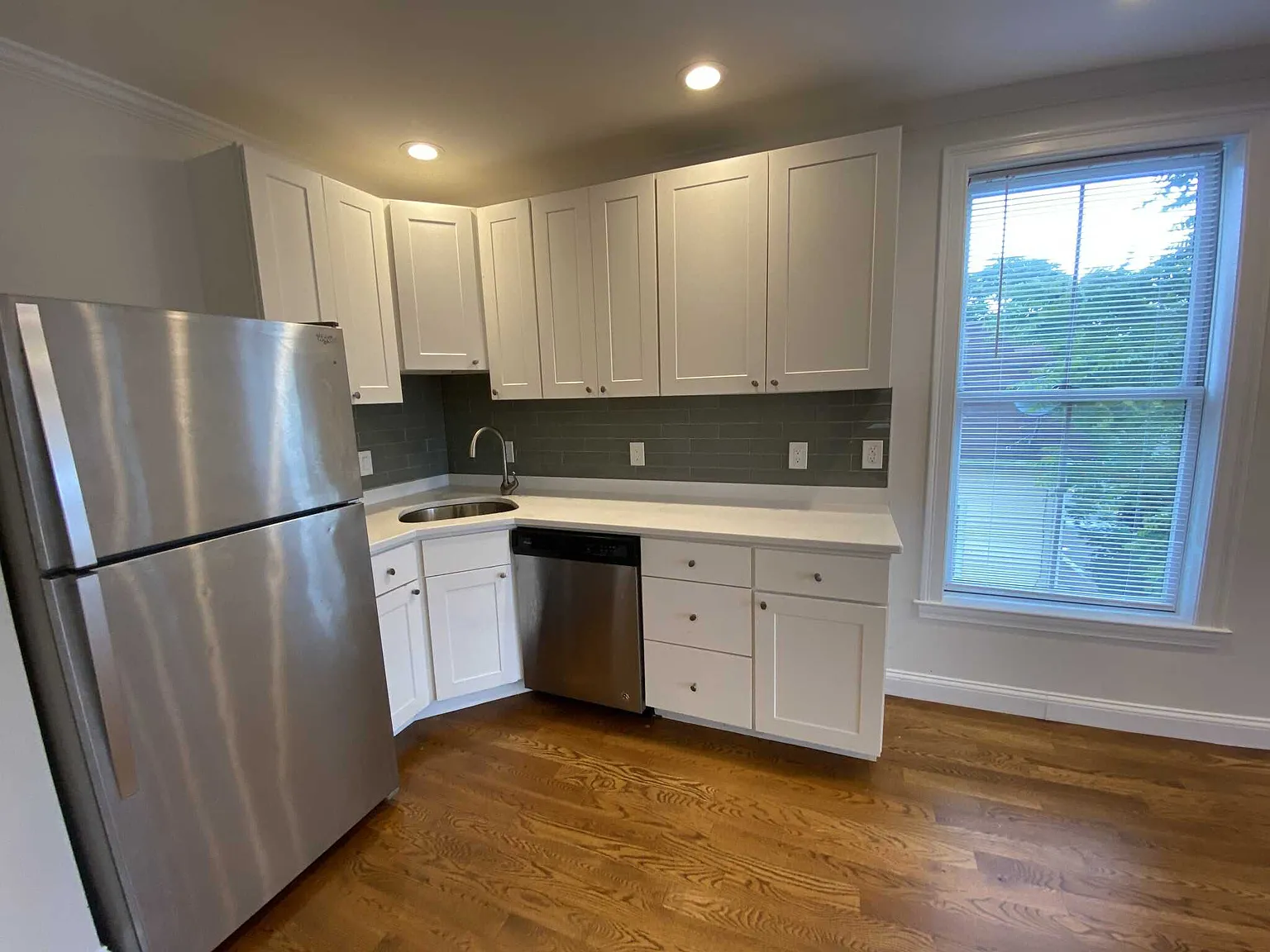 5 bed, $4,500 — Photo 4