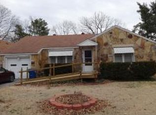 1908 S Maple St, Carthage, MO 64836